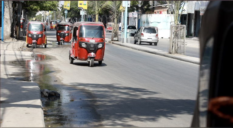 Shacabka Muqdisho oo ka aragti dhiibtay walaaca amaan ee madaxda dalka iyo Khilaafka Doorashooyinka dalka.