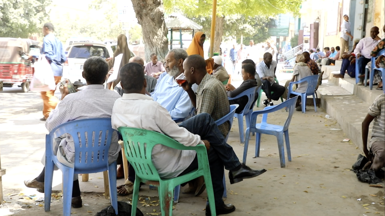 Maxey Shacabka Muqdisho kaga Falceliyeen guriga la shegay in loo Dhisayo Madaxweynahii hore ee dalka.