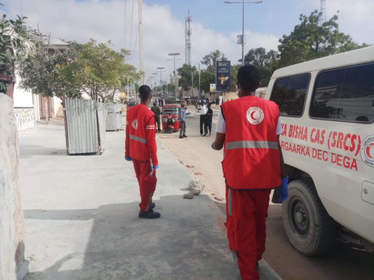 Two killed, 3 hurt in blast targeting military vehicle in Somali capital